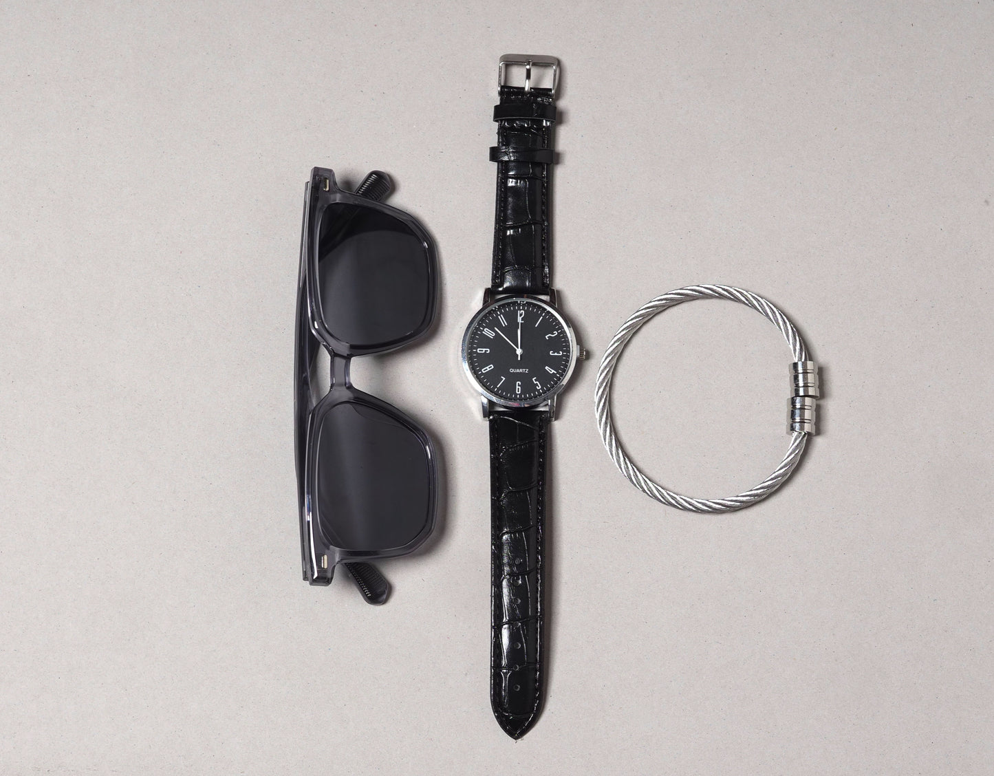 Black Silver Leather Strap Watch